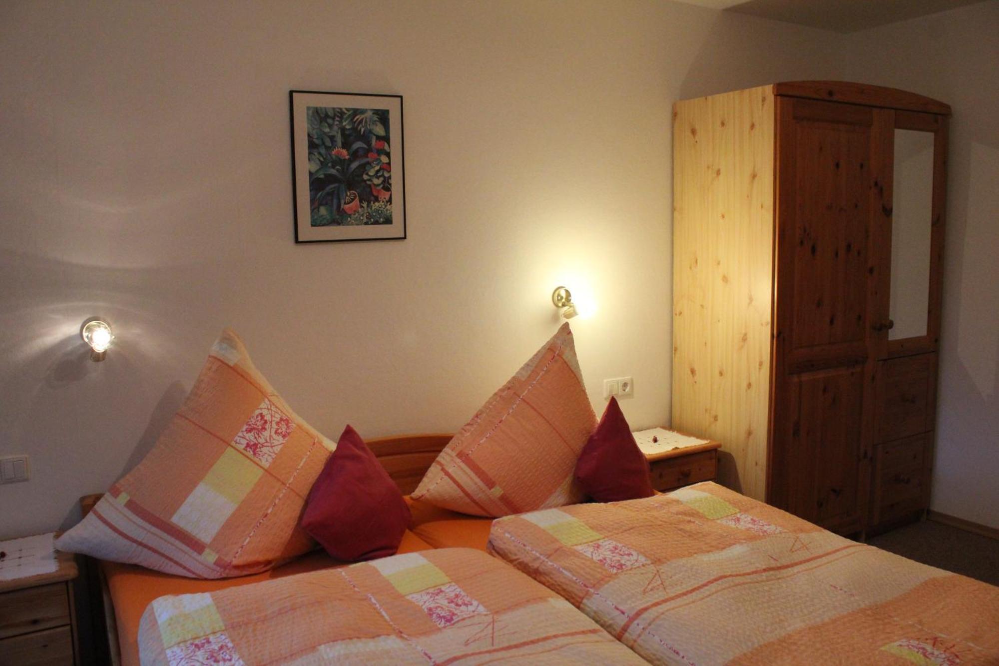 Ferienwohnung Hinterpommern - Chiemgaukarte อินเซลล์ ภายนอก รูปภาพ